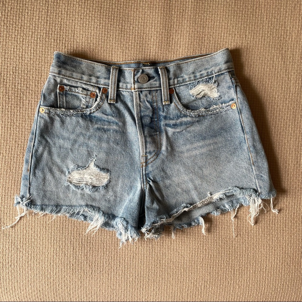 levi’s high-rise wedgie cutoff shorts